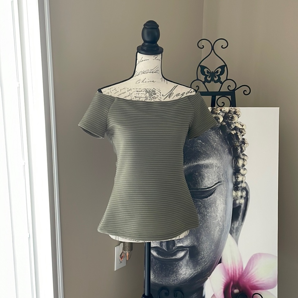 NY & company, medium, olive green, off shoulder shirt